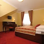 U Krale - 2 *